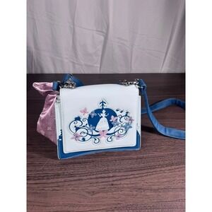 Disney Loungefly Cinderella Silhouette Crossbody Bag 2023 Floral‎ Bow Handbag